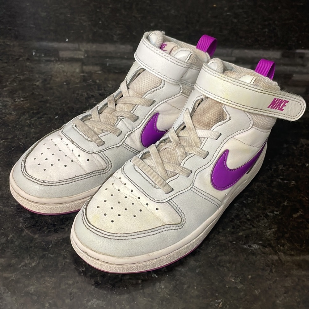 Girls Nike - size 13